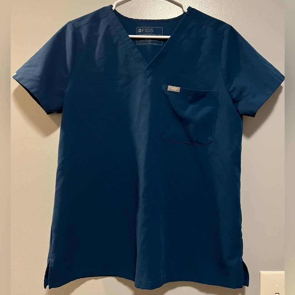 Figs Technical Collection Scrub top. Sz Medium